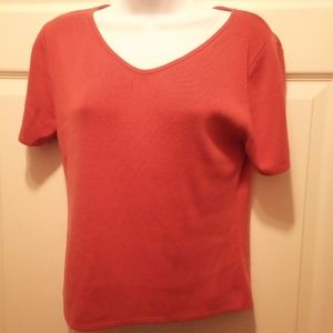 Dressbarn V Neck Size 6 Knit tee Short sleeves Burnt Orange